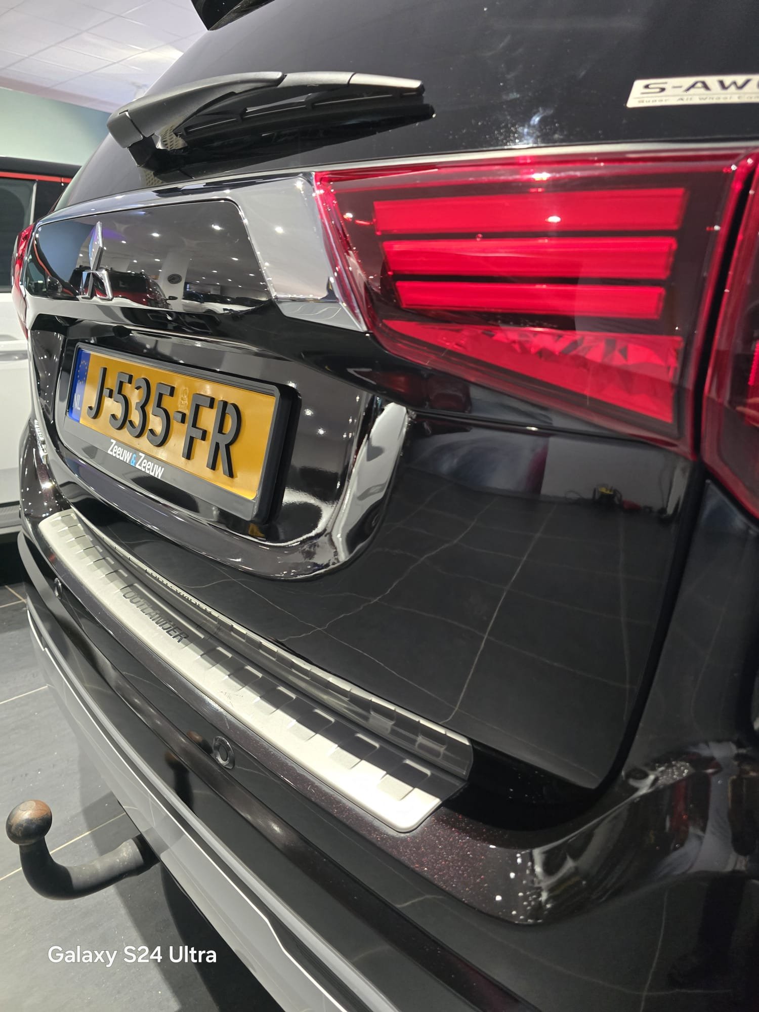 WhatsApp Image 2025-11-18 at 08.23.38